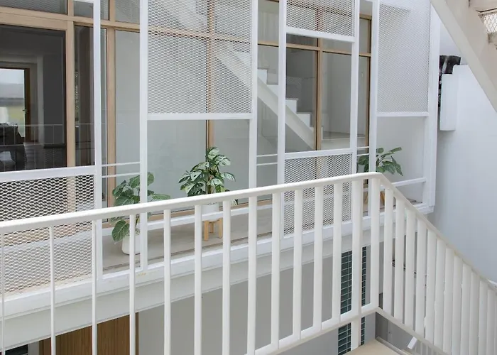 Peaceful Townhouse In Sathorn Near Saint Louis Bts Appartamento