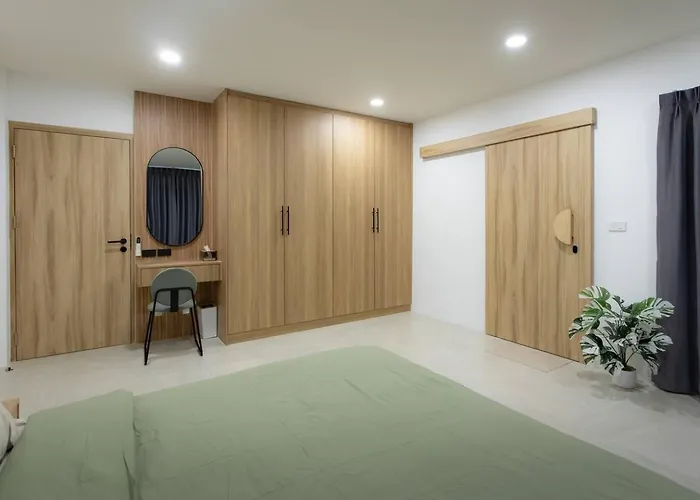 Peaceful Townhouse In Sathorn Near Saint Louis Bts Appartamento Bangkok