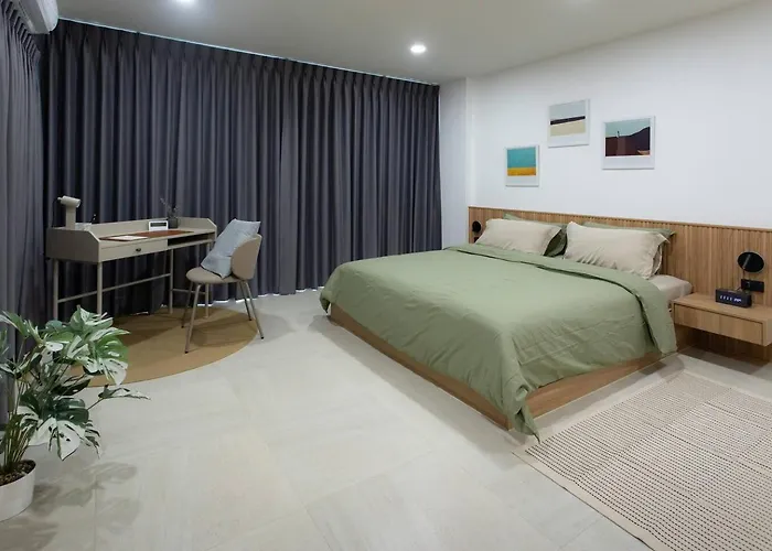 Peaceful Townhouse In Sathorn Near Saint Louis Bts Bangkok
